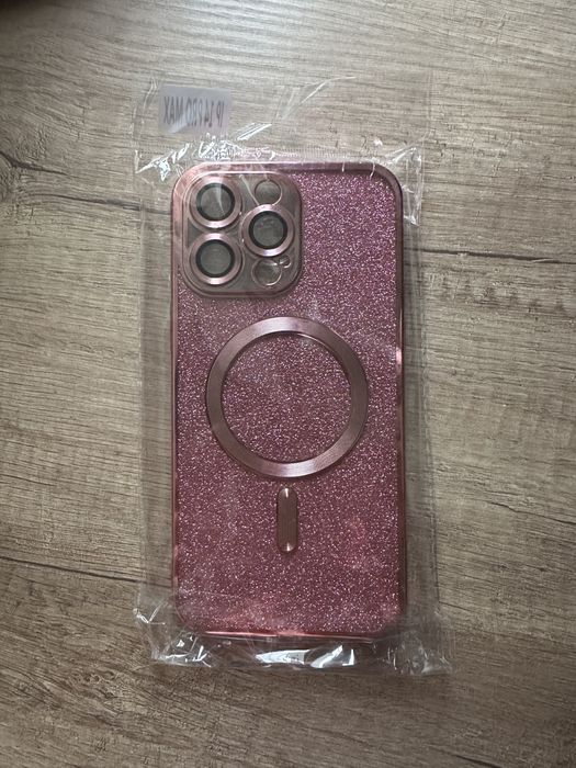 Продам чехол на iPhone 14 Pro Max