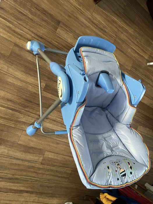 Стільчик для годування