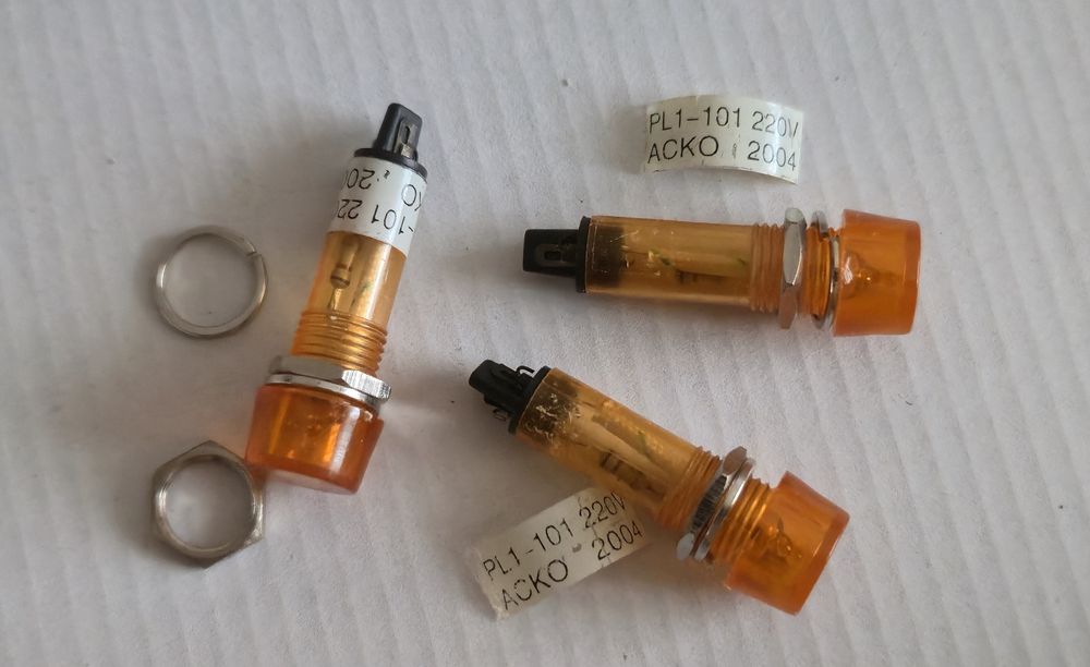 PL1-101 220B Сигн.арм. жовта