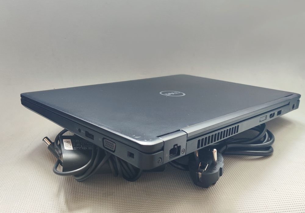 Ноутбук Dell Latitude 5480 i5-7300 HQ/8Гб DDR4/m.2 256Гб/14"