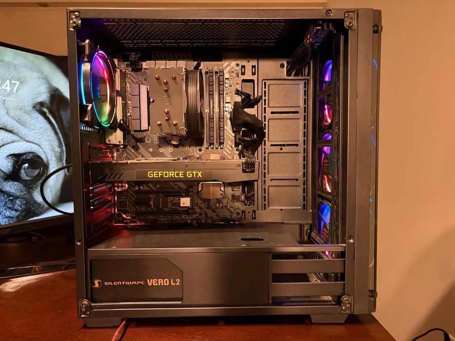 Komputer Gamingowy i7-8700K GTX1080 16GB SSD480 Win11 Office + Monitor