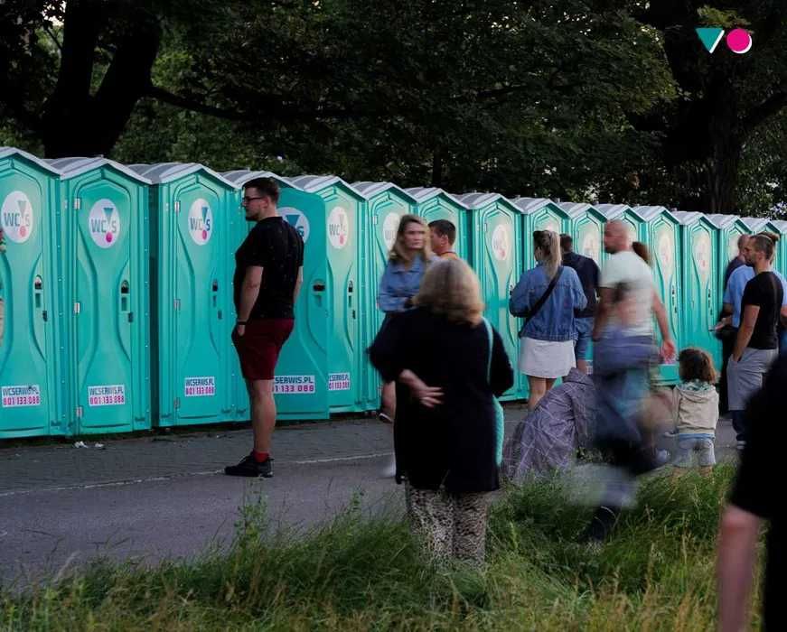 Toaleta przenośna – wynajem kabin WC na budowę i eventy | Mszczonów