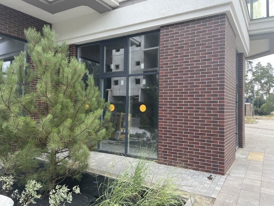 ОРЕНДА або ПРОДАЖ комерційного приміщення