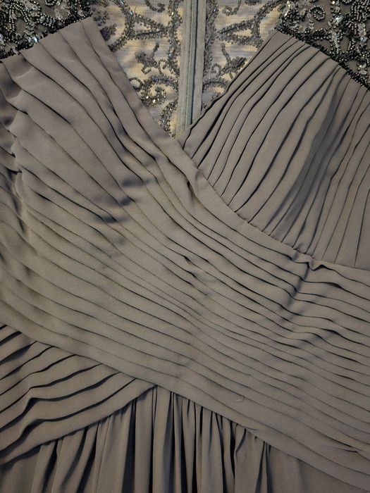 Długa Sukienka wieczorowa sylwestrowa czarna Monnari