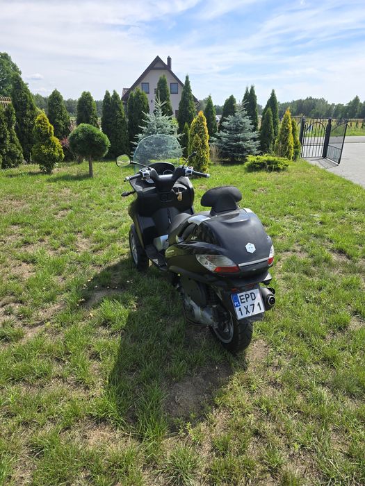 skuter mp3 piaggio 250