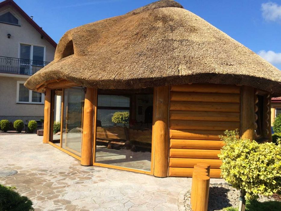 Renowacja dachów z trzciny. 20 lat doświadczenia. Cała Polska.