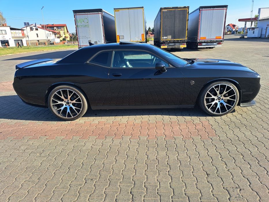 Challenger Charger Dodge 808km Hellcat red eye redeye 2022r mustang