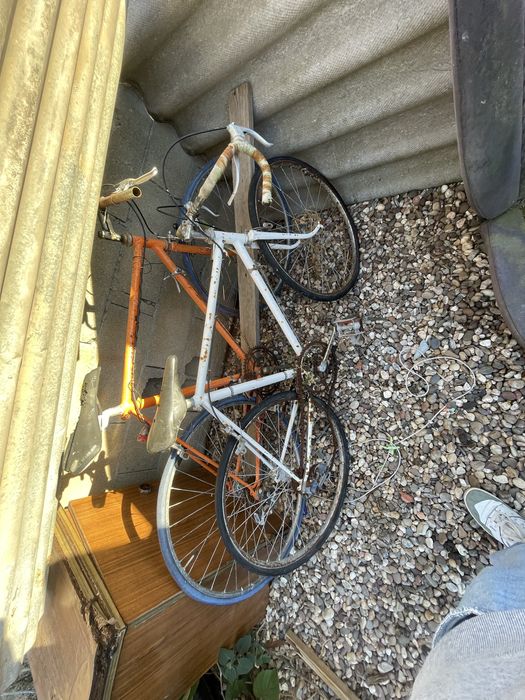 Bicicletas de corrida antigas roda 24 outra 28