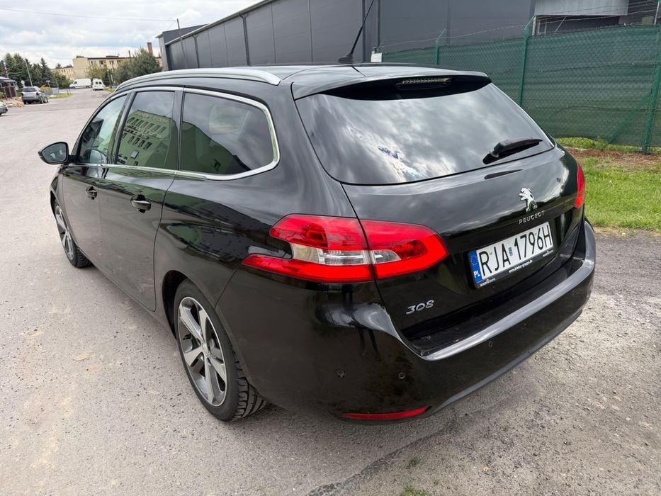 Peugeot 308 1.2i