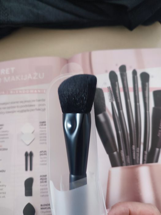 Nowy pędzel do różu Mary Kay