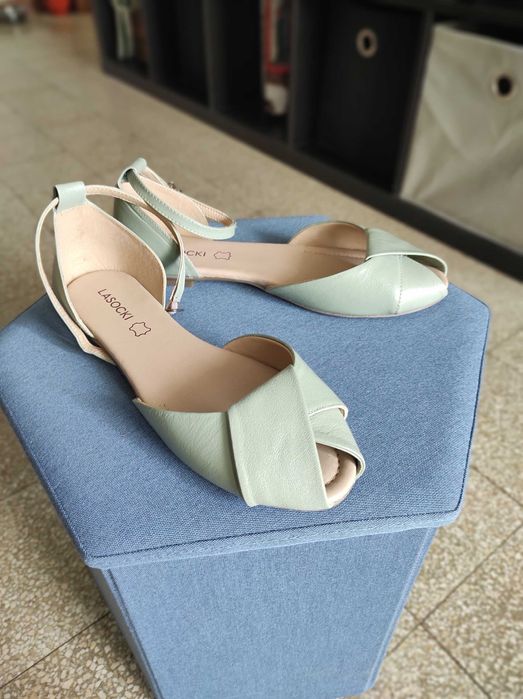 Жіночі нові шкіряні скандалі 38 р