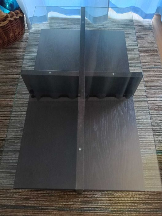 Mesa de centro com vidro muito resistente
