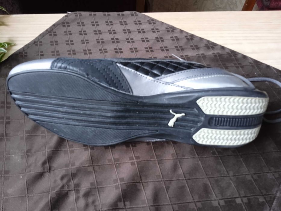 Кроссовок правый   Puma  новый р. 42