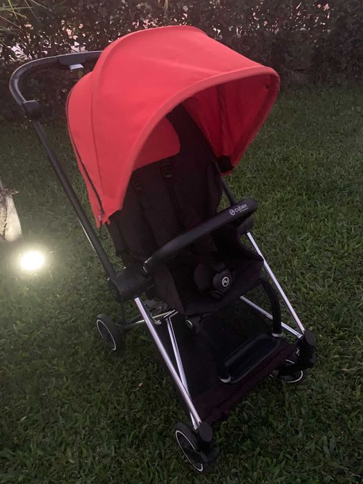 Vendo carrinho de bebe alta gama cybex.