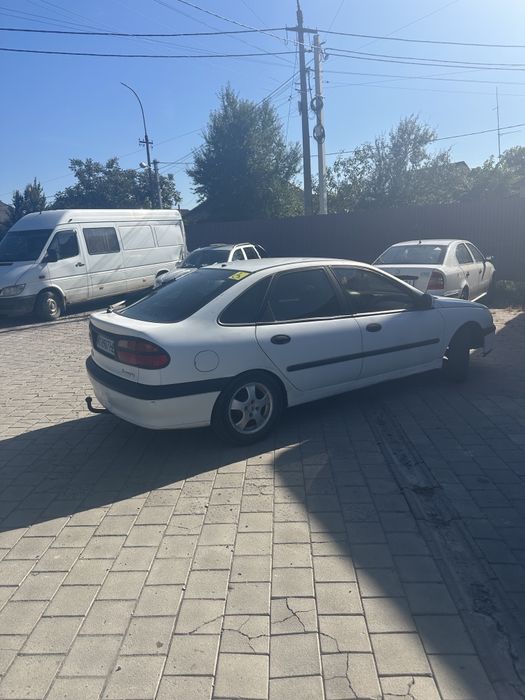 Рено лагуна 1.9 дизель