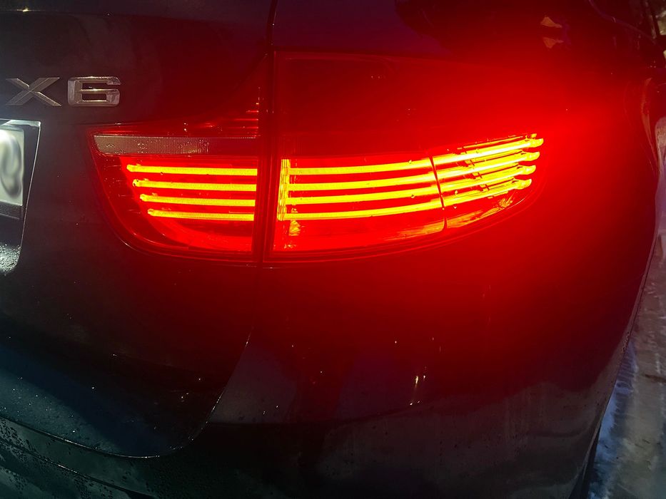BMW X6 E71 2008-2012 (przedlift) HELLA komplet oryginalnych lamp tylnych