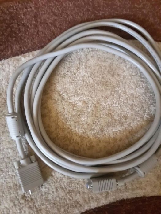 Przedłużacz do monitora 5m