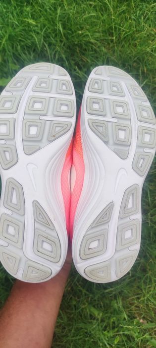 Кросівки жіночі_NIKE Revolution 3 LAVA