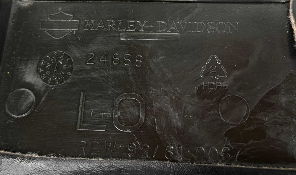 Сидение Harley-Davidson Road King Special 2017 FLHRXS Touring Stock