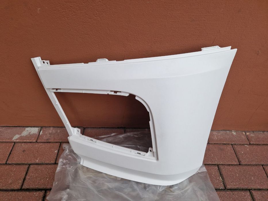 Mercedes actros mp4 narożnik zderzak lewy