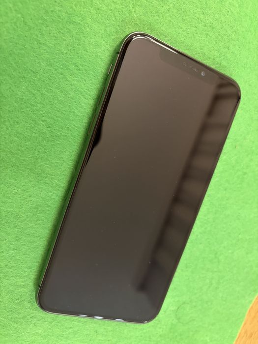 iPhone X  |  64GB