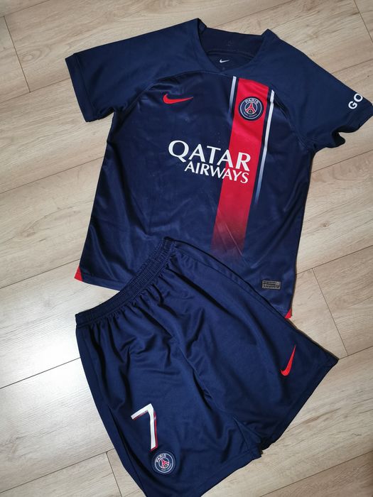 Strój piłkarski koszulka spodenki 158 Paris Saint German 7 Mbappe nike