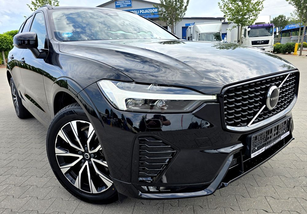 Volvo XC 60 B4 AWD 2024R R-DESIGN DARK PLUS kamera asystent Z NIEMIEC