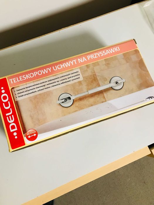 Teleskopowy uchwyt łazienkowy z przyssawkami Delco