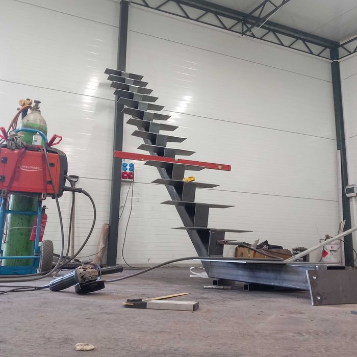 Schody loft jednobelkowe