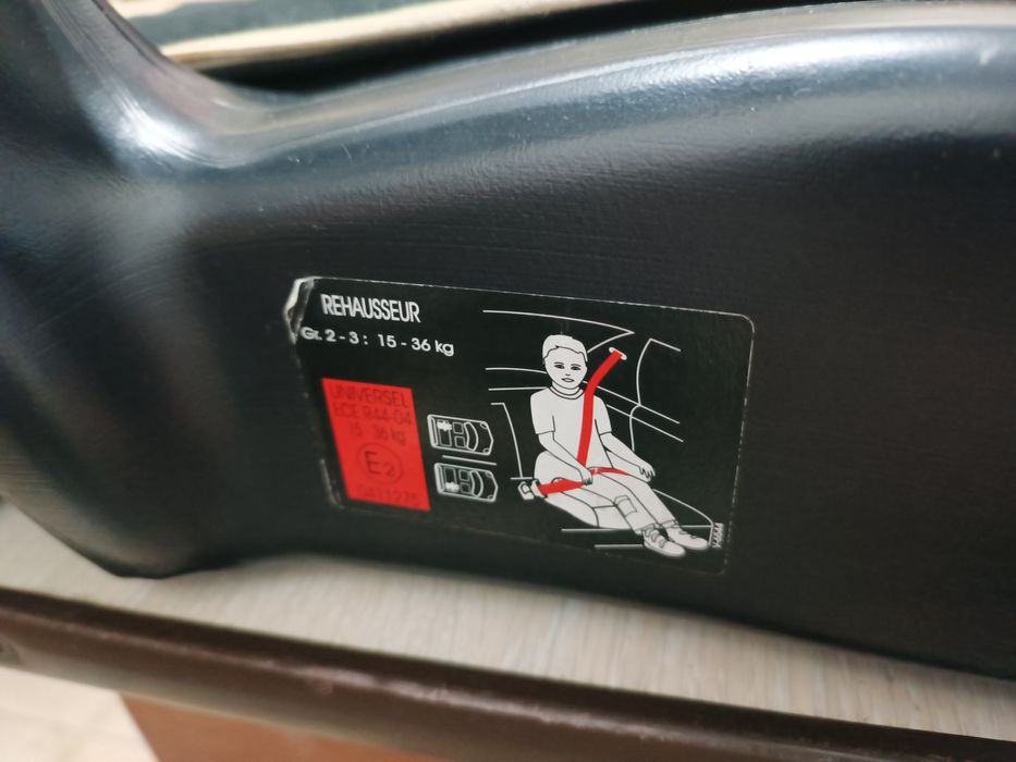 Автокрісло, бустер Renolux Reno Junior Biege