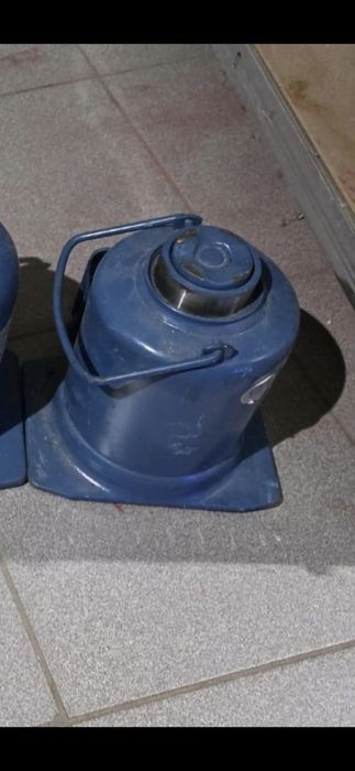 Podnośnik hydrauliczny 12t Mercedes Actros