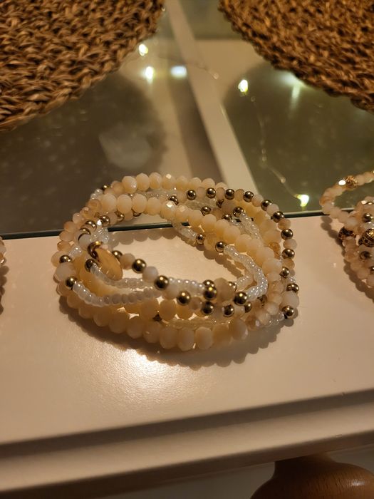 Bransoletki          .