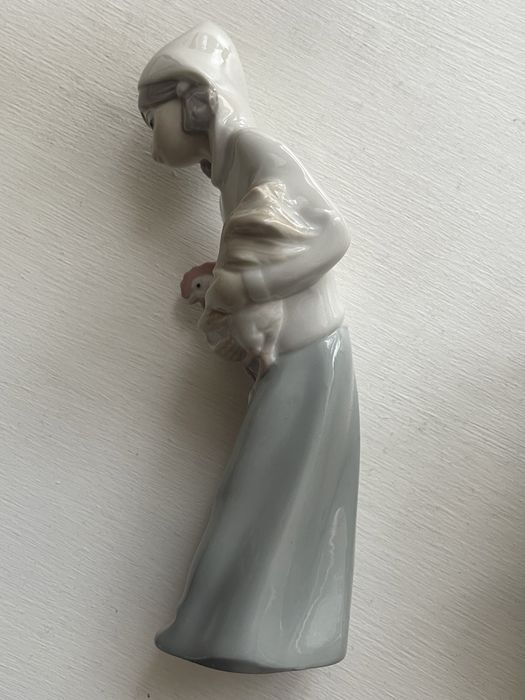 Lladro дівчинка з півником статуетка фігурка