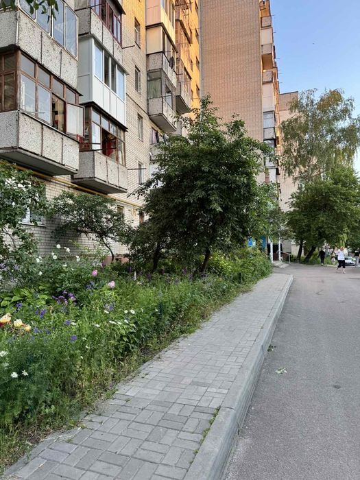 Продаж 1-кімнатної квартири в районі 700-річчя (Сєдова)