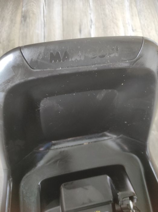 Fotelik samochodowy Maxi Cosi Pebble Plus wraz z bazą Maxi Cosi Family