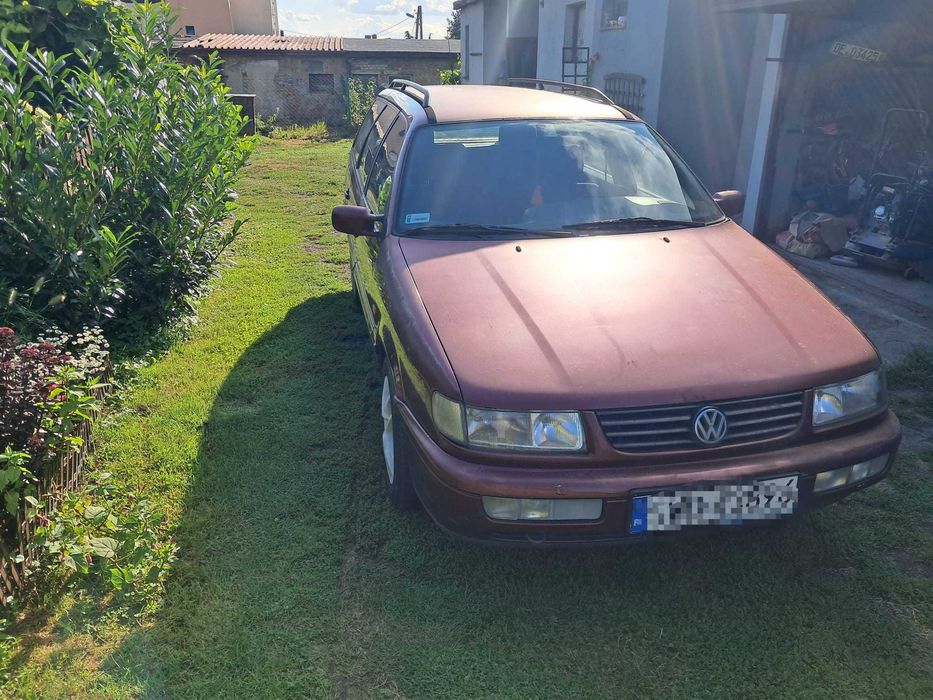 Volkswagen Passat B4 pali jeździ.