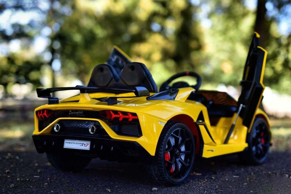 Auto samochód na akumulator LAMBORGHINI SVJ samochody sportowe RC