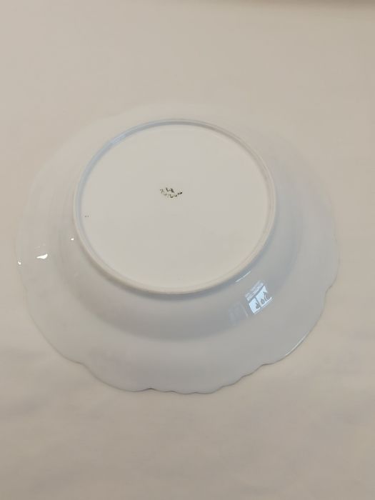 Prato de Sopa. Vista Alegre. Branco com flores