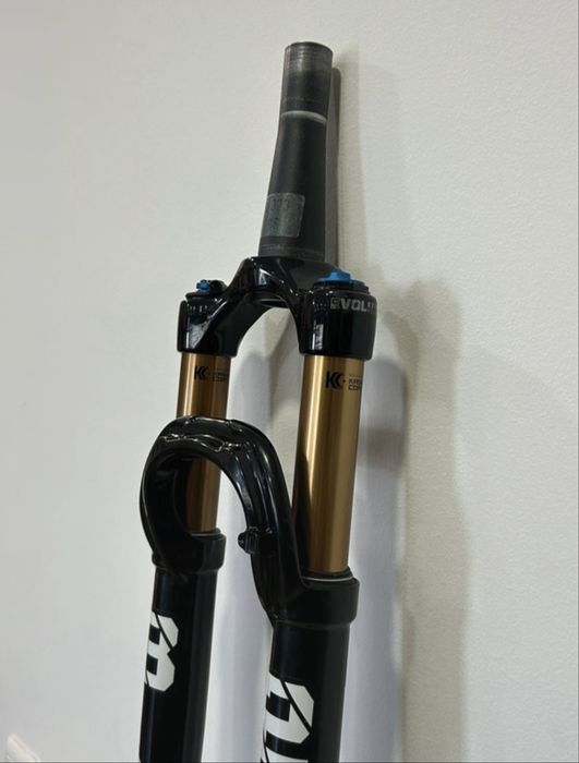 FOX 32 Factory Kashima