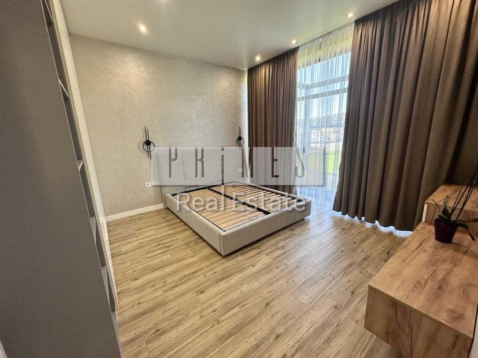 Продаж будинок з ремонтом у закритому котеджному містечку, Підгірці