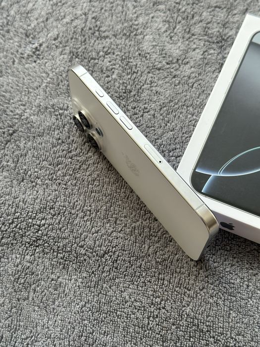 IPhone 16  PRO 256 Neverlock
