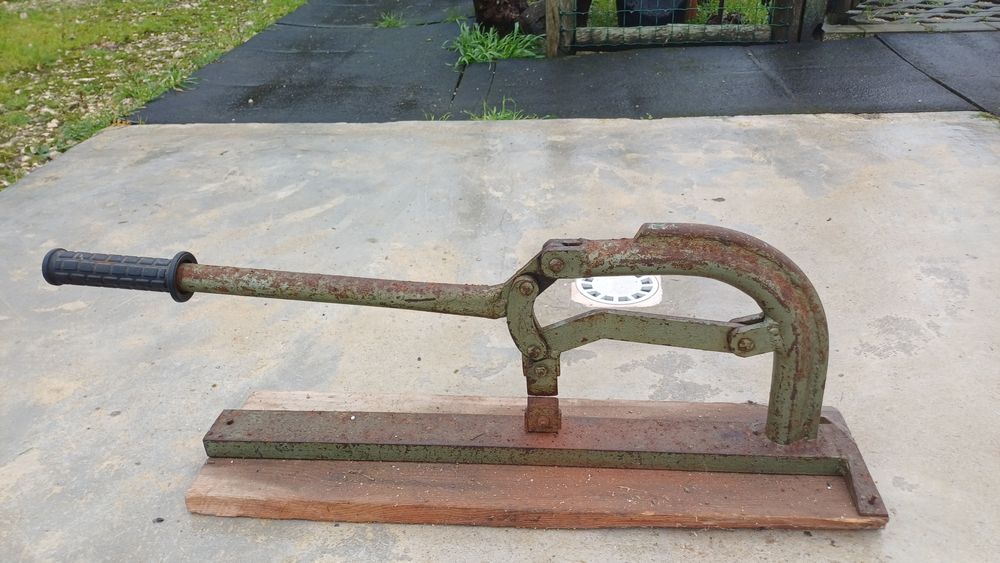 Maquina cortar telha