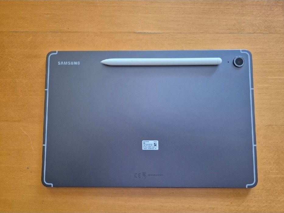 Samsung Galaxy Tab S10 FE 5G LTE SM-X526B szary esim + etui z klawiaturą gwarancja