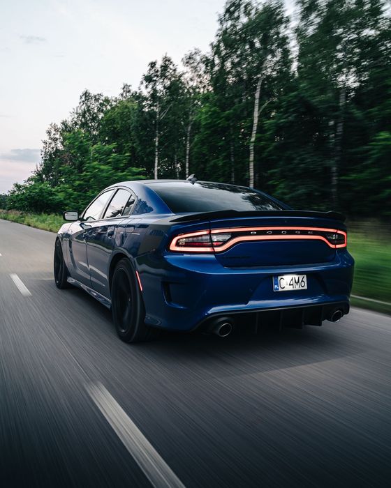 Wynajem Dodge Charger Daytona 6.4L HEMI SRT wypożyczalnia samochodów