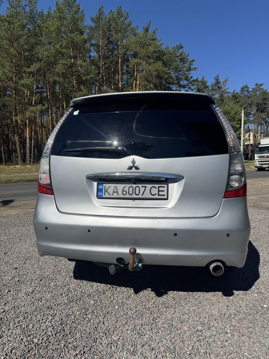 Mitsubishi Grandis 2,4 газ,автомат