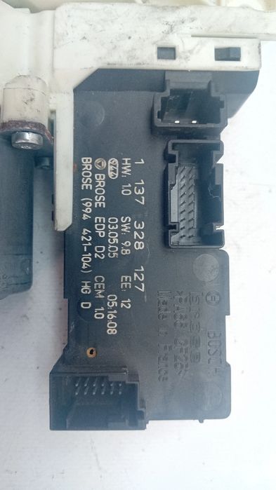 Motor vidro frente direito PEUGEOT 407 (6D_)
