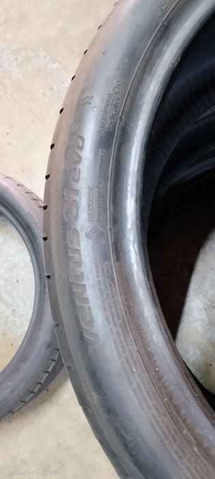 Pneus 215/40/18 semi novos