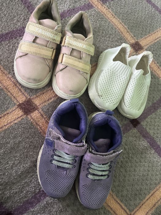 Кросівки для дівчинки