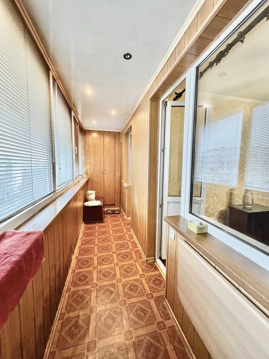 Продам 1к улучшенку, Роганский жил массив, возле Класса.