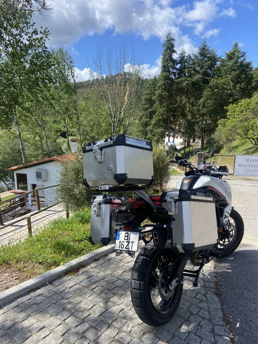 Benneli Trk 702x com extras